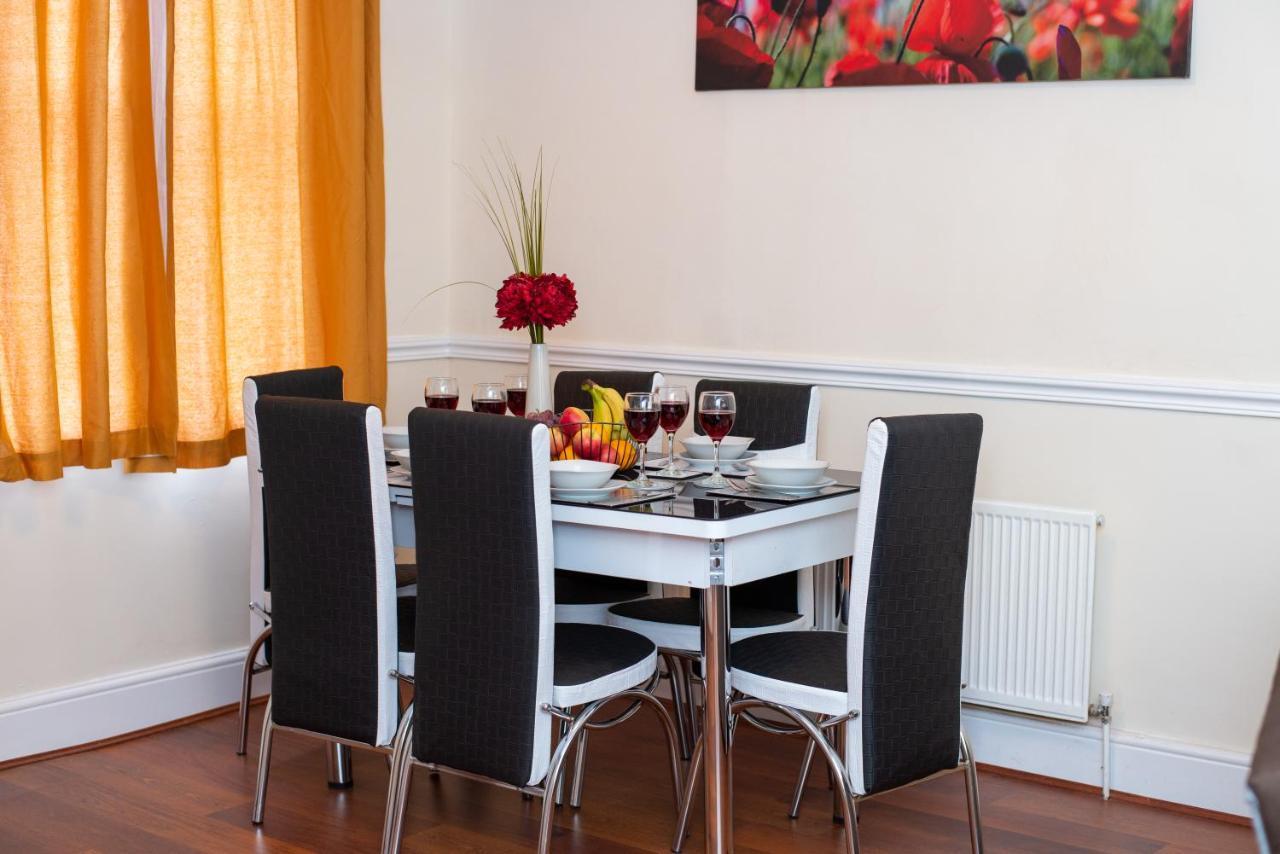 Royale Green View House- Free Parking, Wifi, Perfect For Contractors And Holiday Northampton Esterno foto