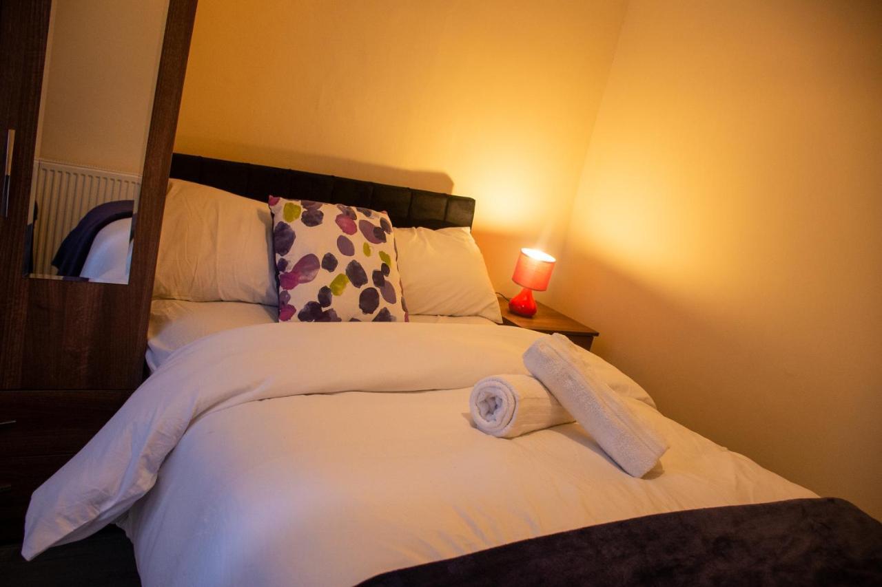 Royale Green View House- Free Parking, Wifi, Perfect For Contractors And Holiday Northampton Esterno foto