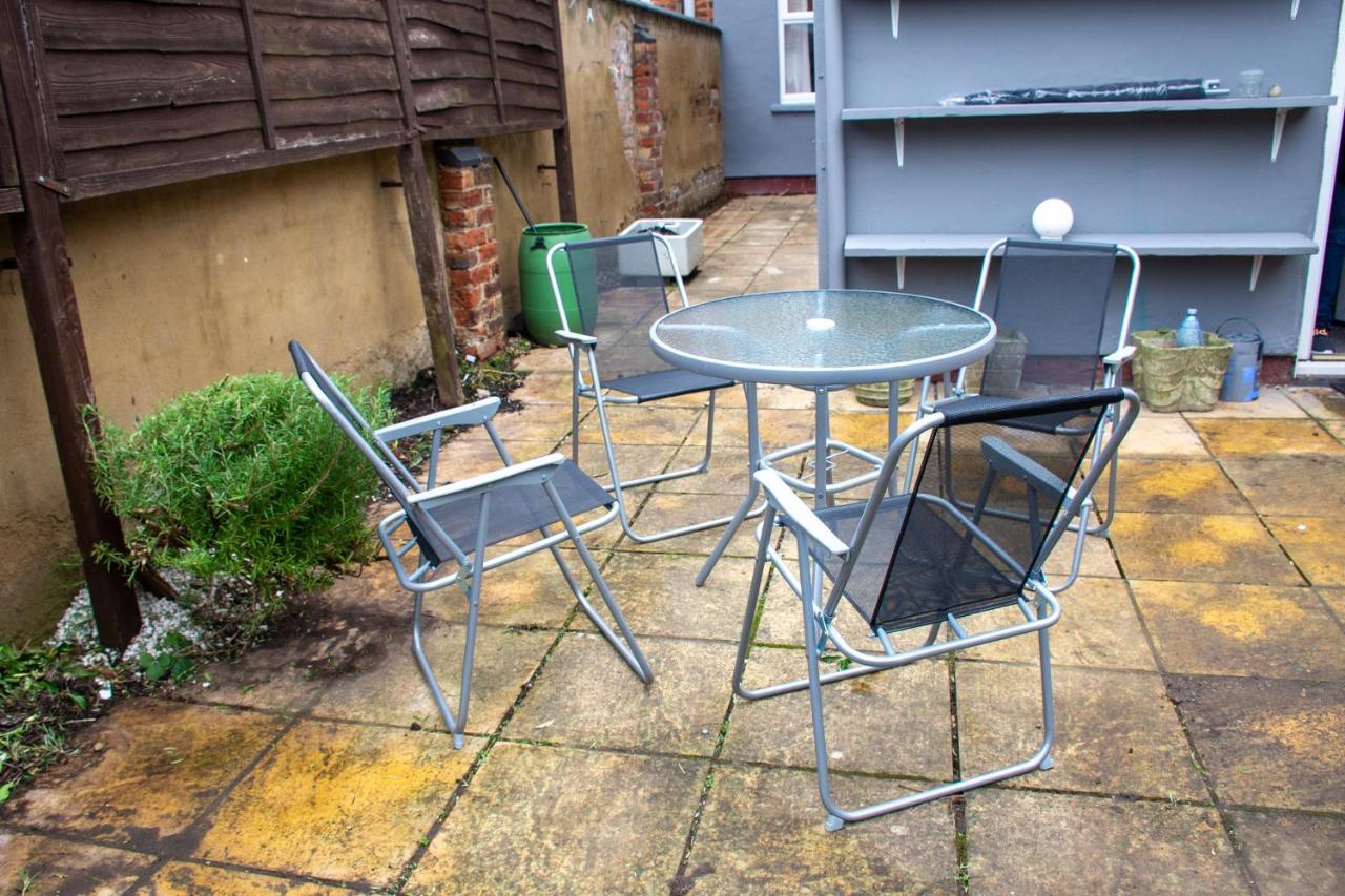 Royale Green View House- Free Parking, Wifi, Perfect For Contractors And Holiday Northampton Esterno foto